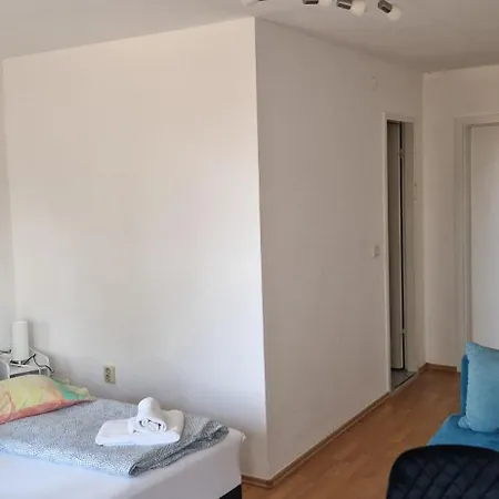 Hotel Stechlinsee 2*