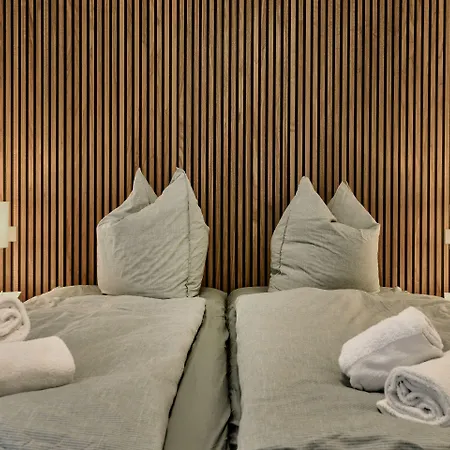 Stechlinsee ゲストハウス 3*